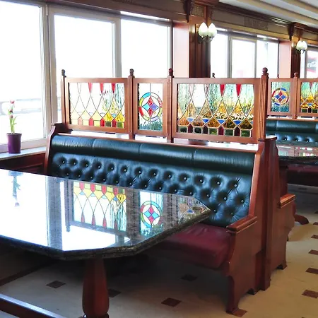 Venusz 2 Panzio * Inárcs