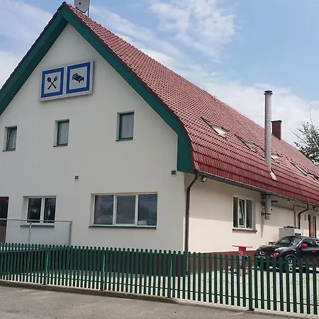 Venusz 2 Panzio Bed and Breakfast Inárcs