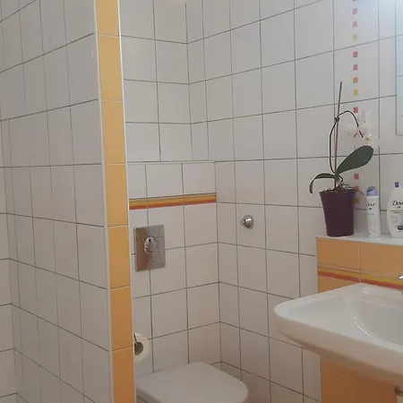 Venusz 2 Panzio * Inárcs